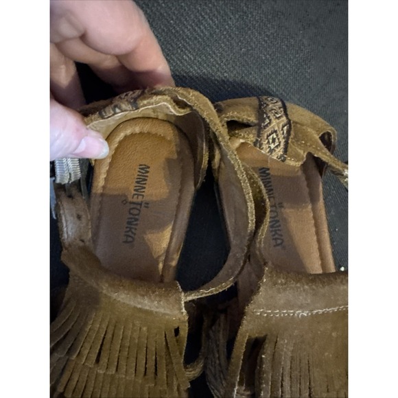 Minnetonka Sandals Women 9 Passport Fringe Shoe Brown Leather Comfort - Picture 5 of 7